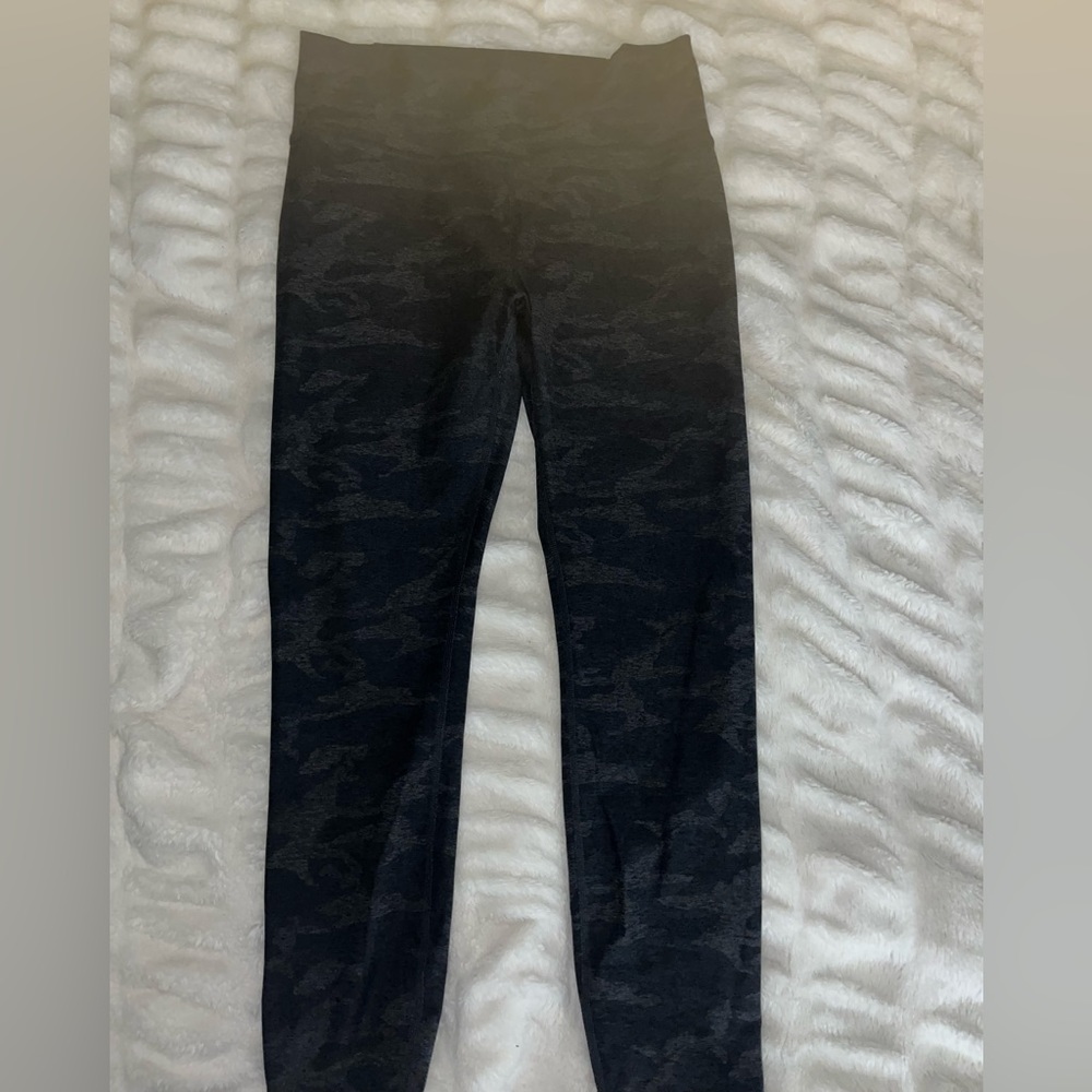 Vuori Camo High Waisted Leggings